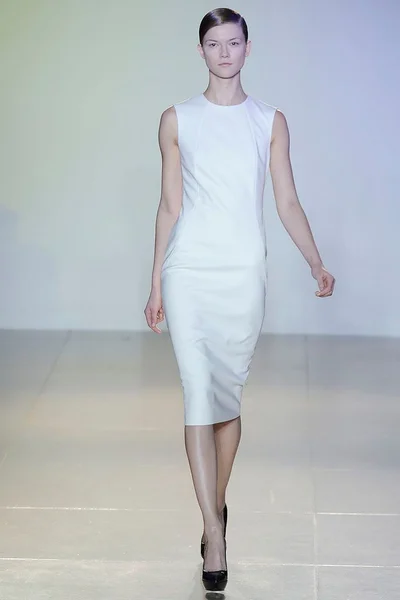 Look 17
